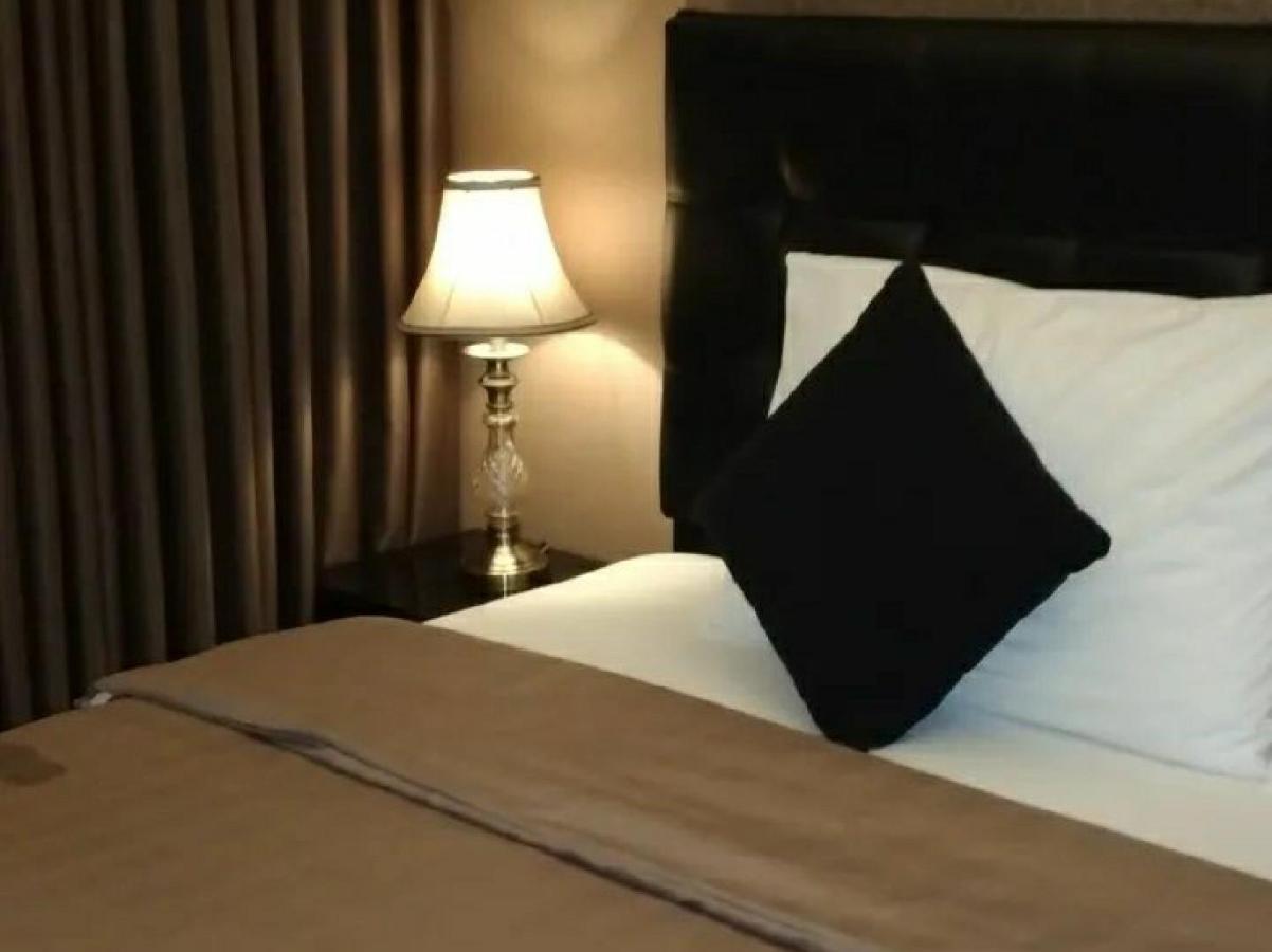 Apartement Grand Asia Afrika Bandung House Of Tofi Buitenkant foto